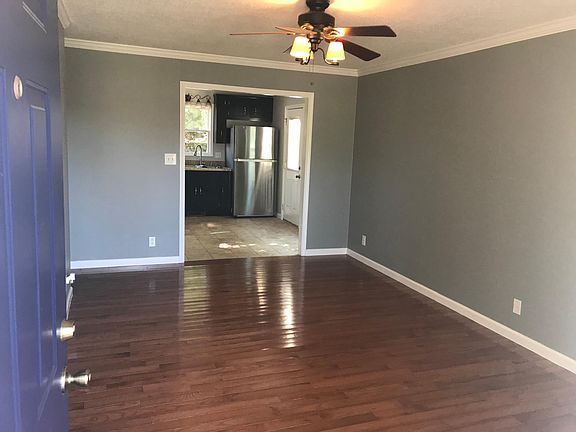 3rd image of 2823 Nat Hoosier Ln