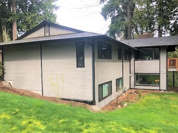 12814 NE 4th Pl, Bellevue, WA 98005