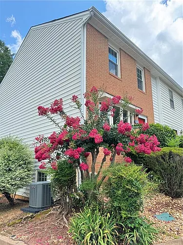 153 Holcomb Ferry Rd Photo 1