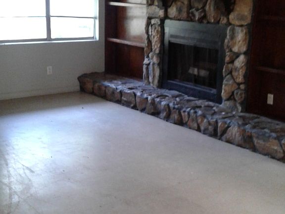 5th image of 1202 Becky St