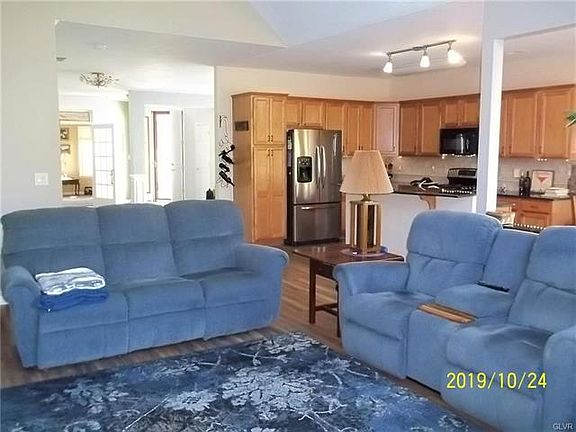 4th image of 2081 Bally Dr