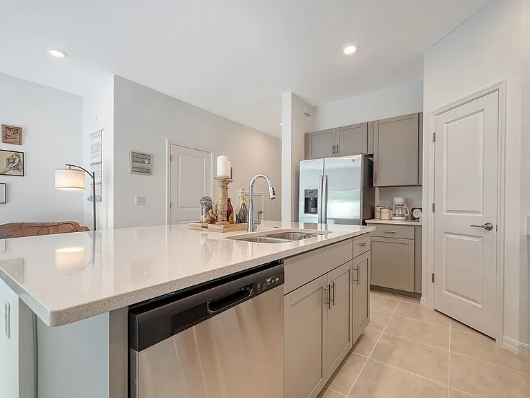 9068 Driven Snow St — Photo 8