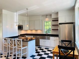 118 Hollis St #C, Groton, MA 01450