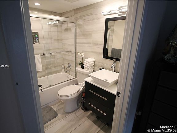 2nd image of 800 N Miami Ave APT 203