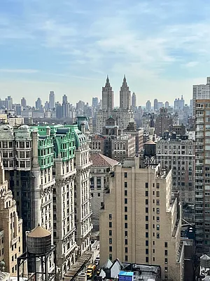 Sold by Compass | media 35