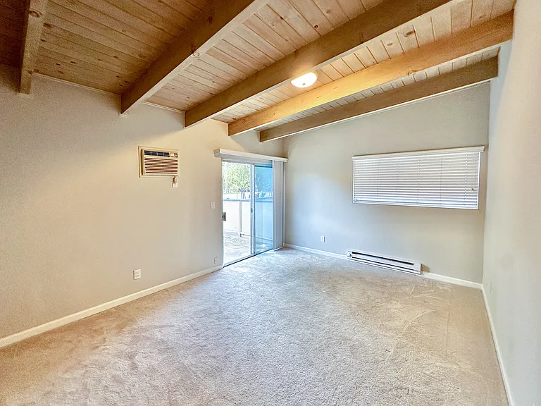 1515 The Glens Apartments — Photo 43