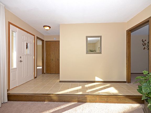 5th image of 4916 Normandale Highlands Dr