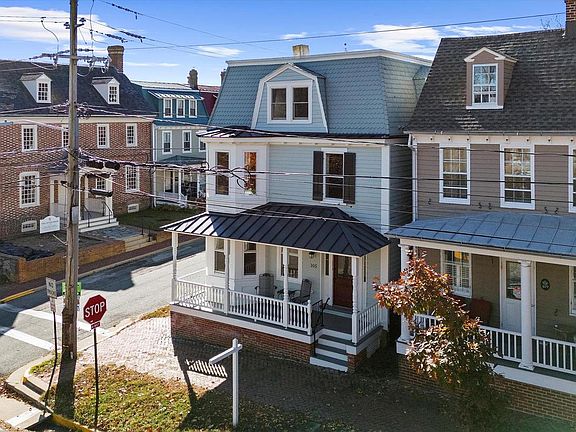 2nd image of 105 High St