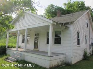 112 Radford Ln, Pembroke, VA 24136