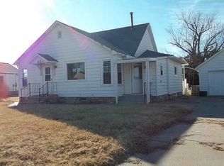 323 Garfield St, Quinter, KS 67752