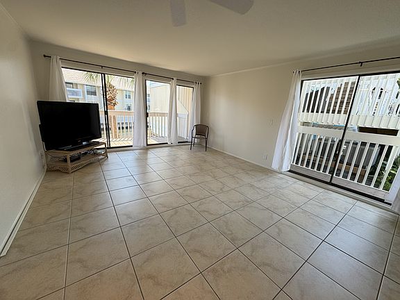 3rd image of 775 Gulf Shore Dr Unit 1054