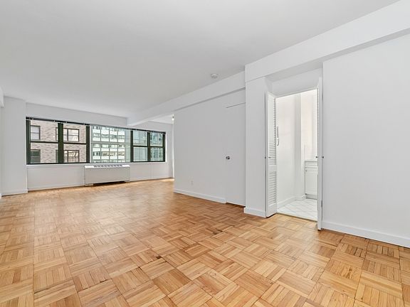3rd image of 210 E 58th St APT 9J