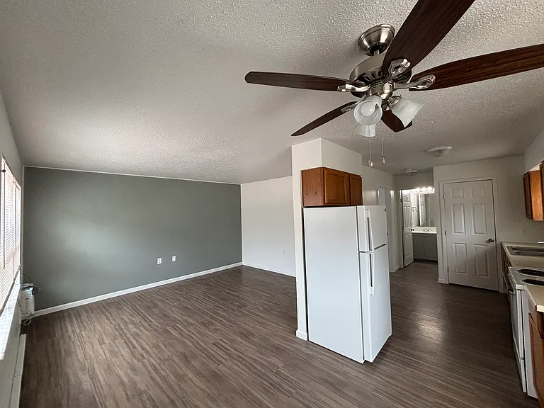 119 N 1st St #30 — Photo 3