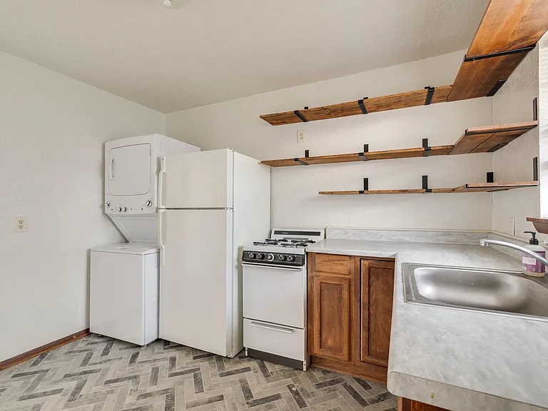 1133 Stubbeman Ave — Photo 14