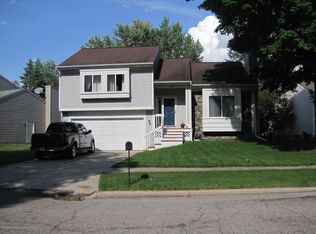 5701 Ellendale Dr, Lansing, MI 48911