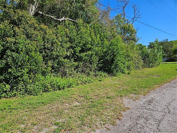 5th image of 2176 W Beach Plum Dr