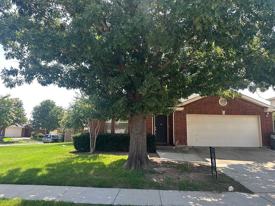 1st image of 301 Admiral Dr