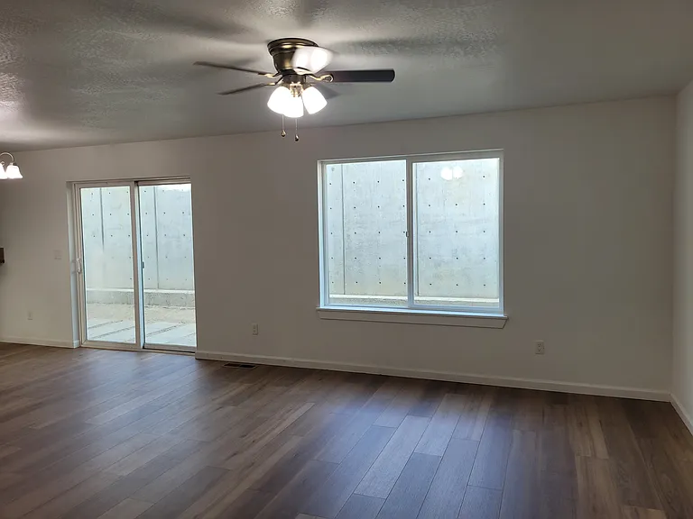 2470 Herrington Way — Photo 5