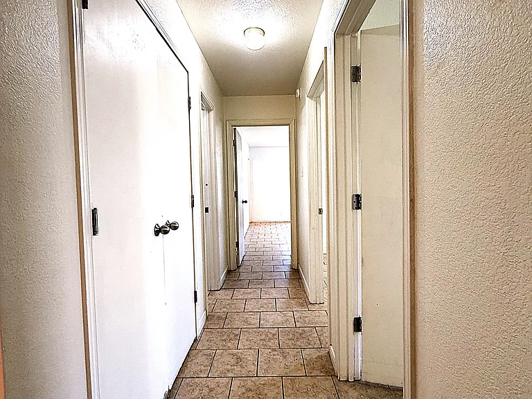 1304 Cinch Dr #B — Photo 10