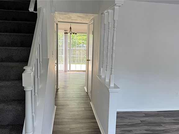 4th image of 9625 Springfield Woods Cir
