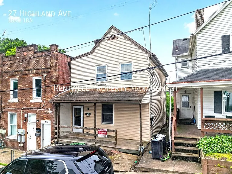 27 Highland Ave — Photo 2