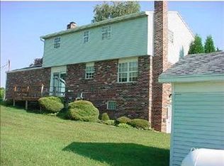 101 Newman Rd, Clinton, PA 15026