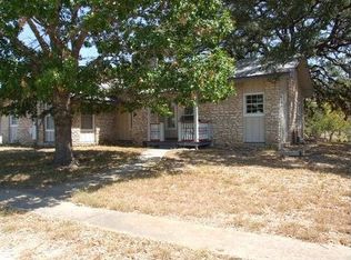 805 Ingram Hills Rd, Ingram, TX 78025