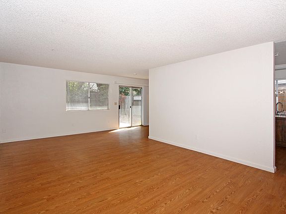 2nd image of 10174 Country Way