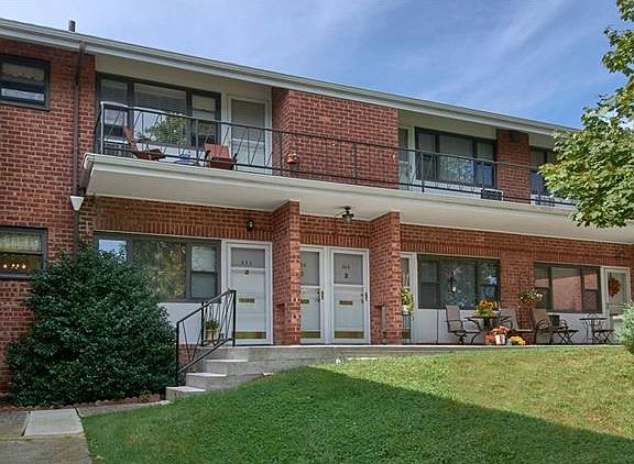 2nd image of 50 West St APT B3a