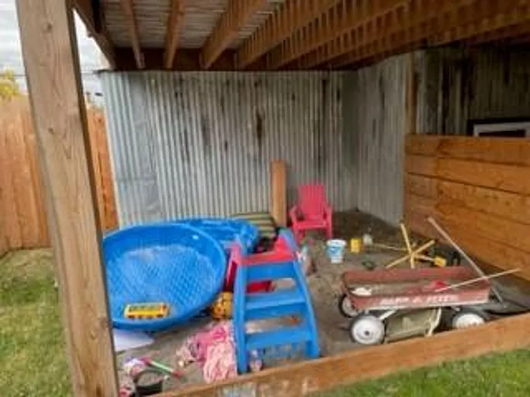 100 S Meridian Rd — Photo 16