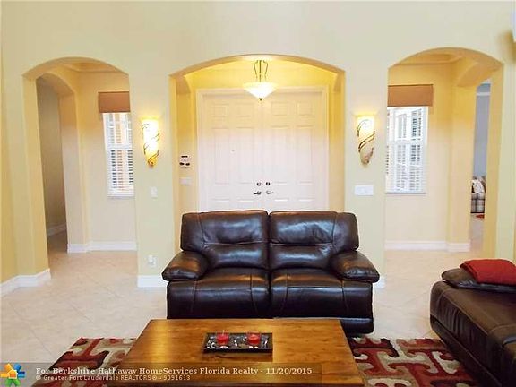 5th image of 7936 NW 110th Dr