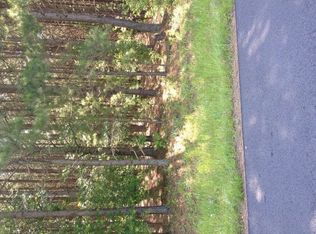 460 E Emerald Lake Dr, Sumter, SC 29153