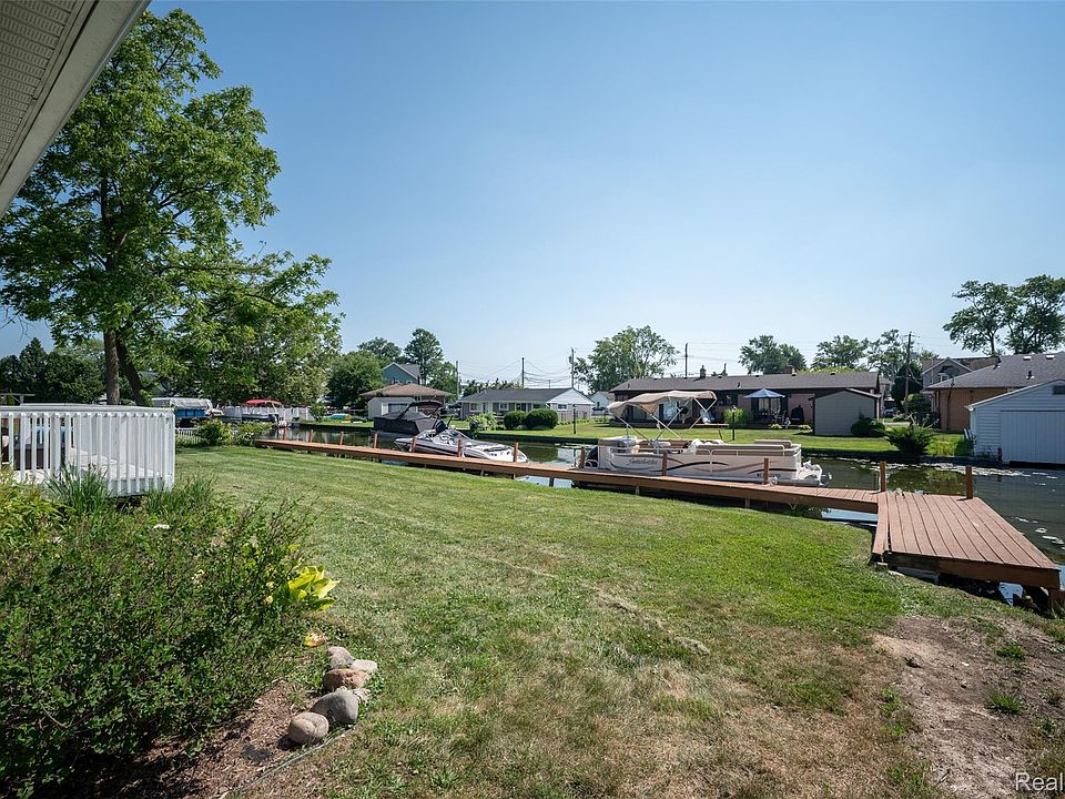 1298 S Cass Lake Rd, photo 23