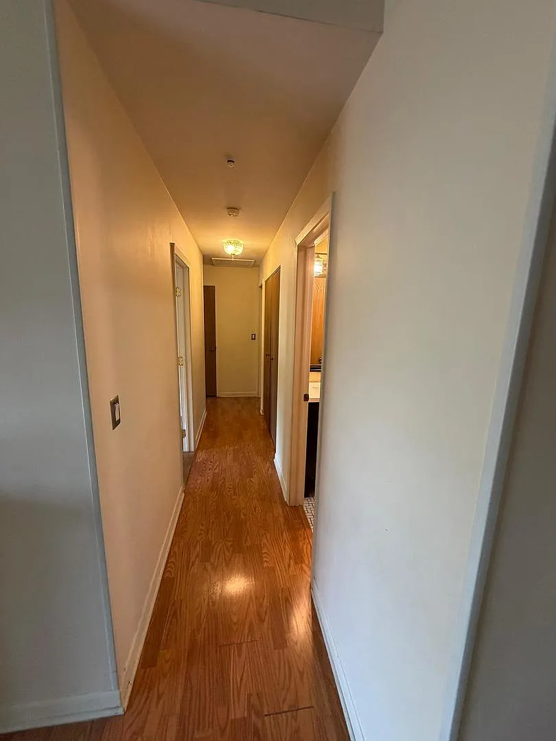 3 bed, 1138 sqft, $2,350 — Photo 4