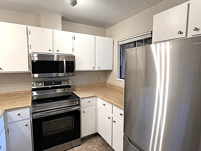1625 W Elizabeth St #1 — Photo 6