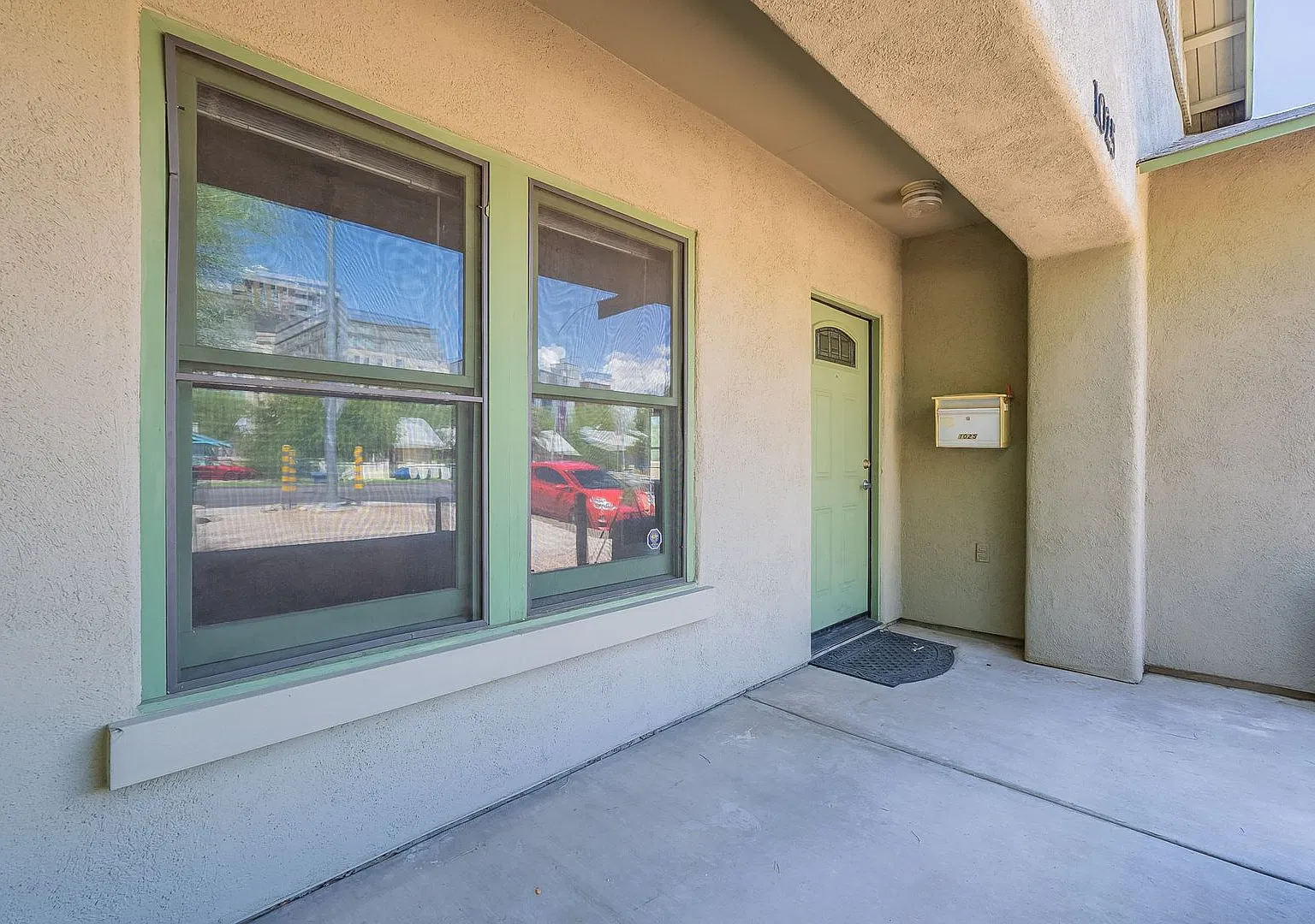 1025 N. Euclid Ave. — Photo 4