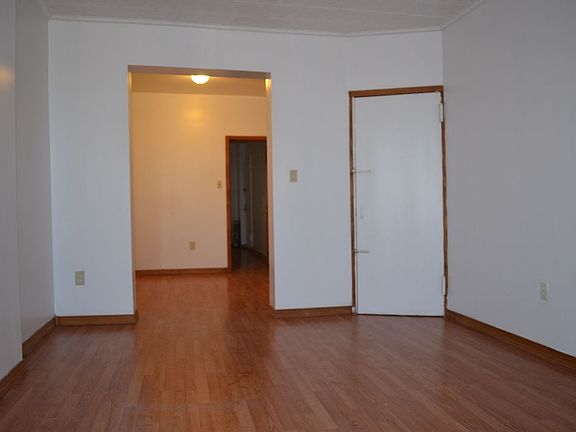 5th image of 258 12th St APT 4L