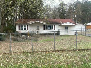 377 Valley Acres Rd, Hot Springs, AR 71913