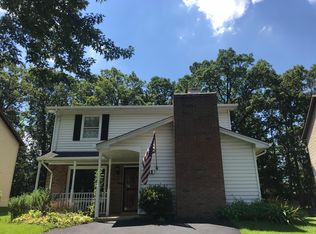 312 Hanford Ct, Sterling, VA 20164