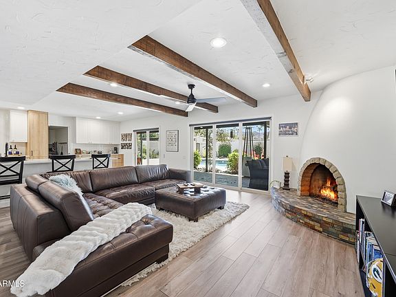 3rd image of 3529 E CANNON Drive