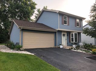 3497 Fox Hill Rd, Aurora, IL 60504