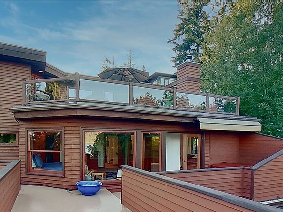 4th image of 11757 Lakeside Ave NE