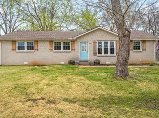 7 Charlemagne Blvd, Clarksville, TN 37042
