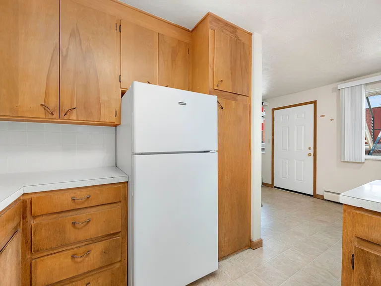 2523 N Garfield Ave — Photo 7