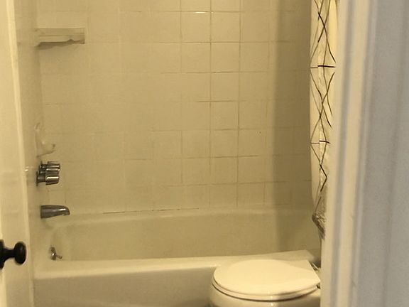 5th image of 439 S Hobart Blvd #8983219