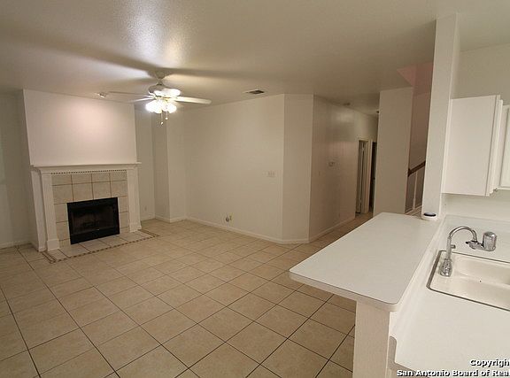 5th image of 184 Turnberry Dr