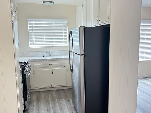 4th image of 4121 Cherokee Ave APT 18