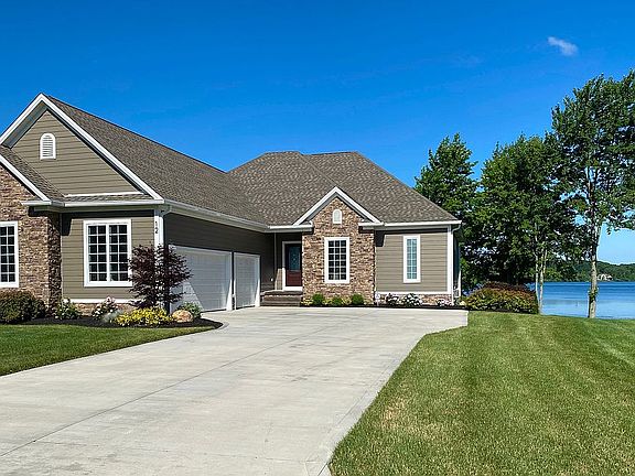2nd image of 12 Shores Dr