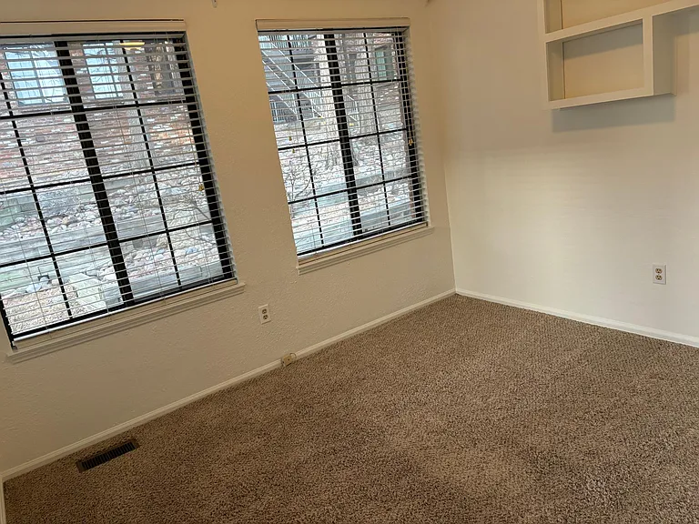 828 S Vance St #A — Photo 5