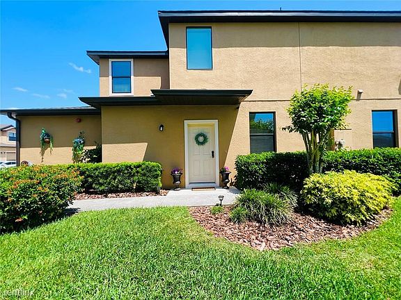 5th image of 2277 Seven Oaks Dr